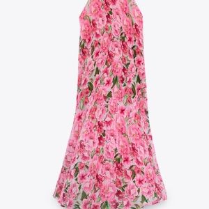 Pleated Floral print dress.